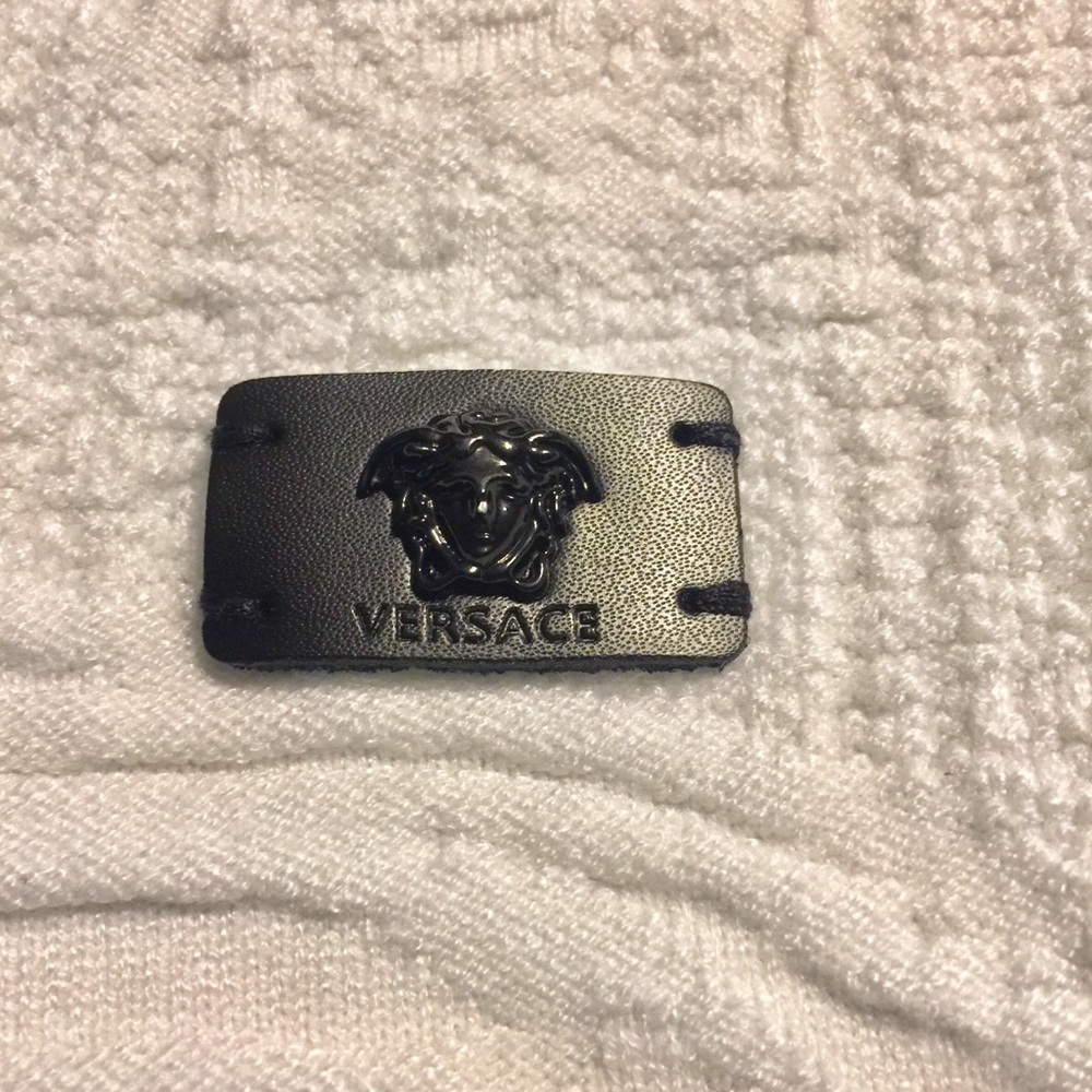 P&S Versace cream sweater - Picture 3 of 11